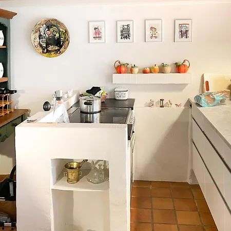 3 Bedroom Amazing In Casa de Férias