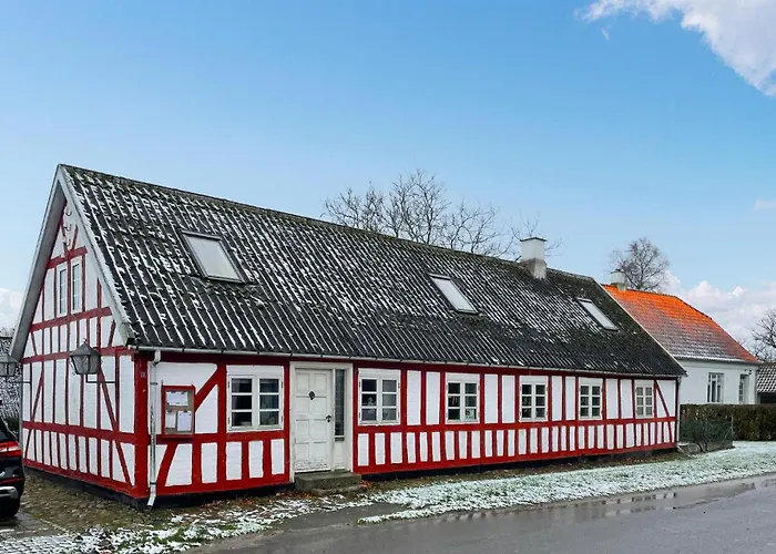 Semesterbostad 3 Bedroom Amazing In *